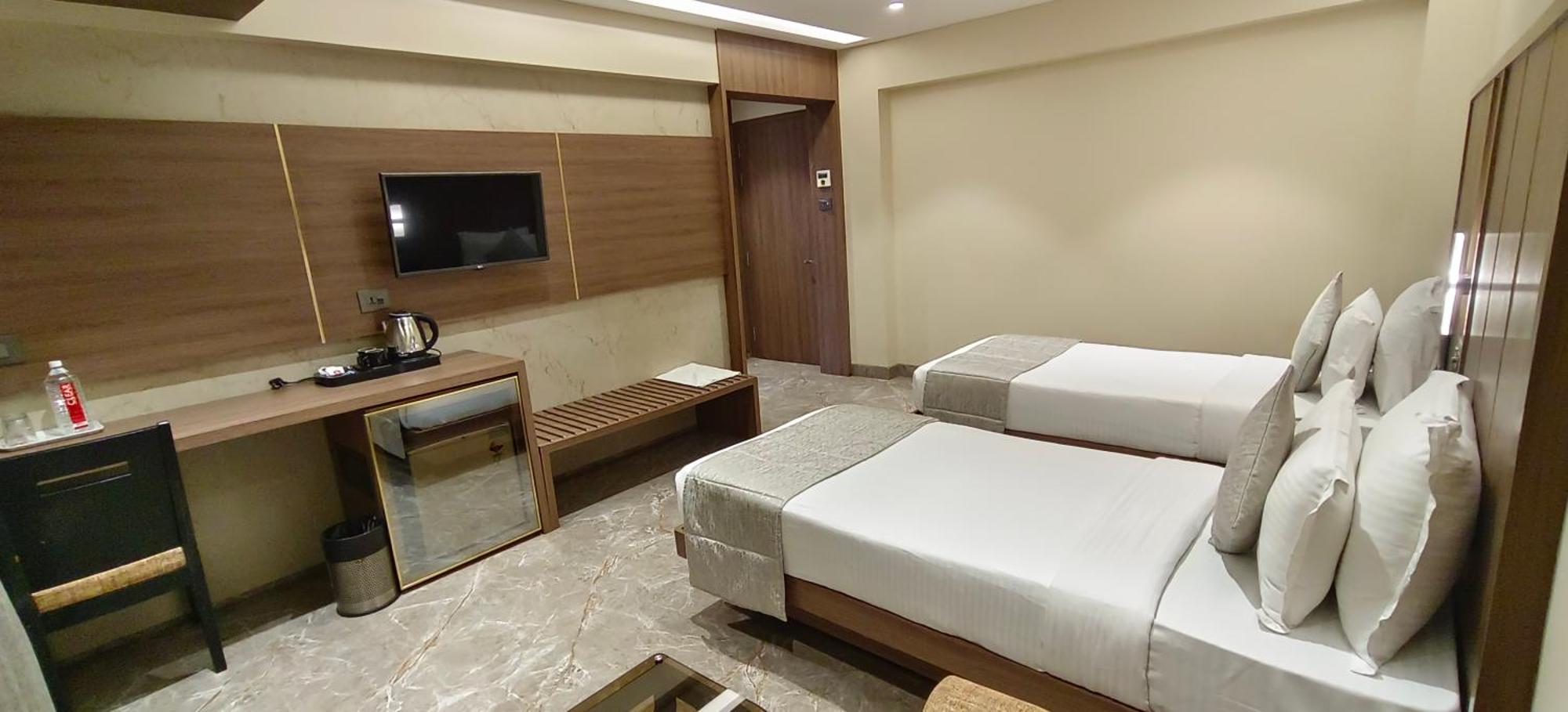 Hotel Archana Residency Мумбаї Екстер'єр фото
